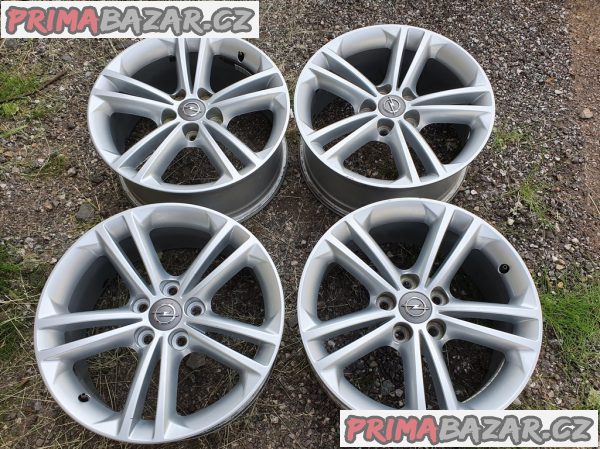 Alu kola Opel GM 5x120 8jx18 is42 r18 cislo dilu 13235011 8x18 et42 cena je za kompletní sadu