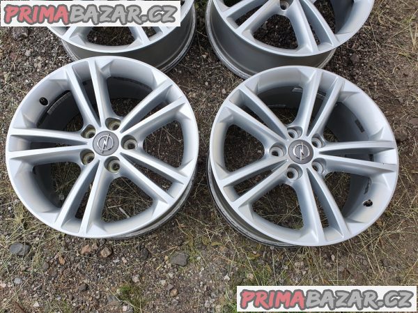 Alu kola Opel GM 5x120 8jx18 is42 r18 cislo dilu 13235011 8x18 et42 cena je za kompletní sadu