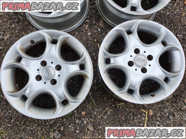 Alu kola Artec 4x100 7jx15 et38 r15 cislo dilu 44069 7x15 cena je za kompletní