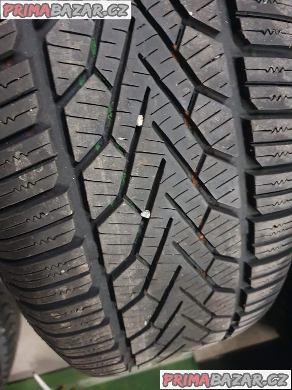 Plechove disky orig. Volkswagen Audi stred 57.1 5x112 6.5jx16 et33 pneu zimní semperit 215/65 r16h 40-50% vzorek cena je za všechny 4 disky i Plechove disky orig. Volkswagen Audi stred 57.1 5x112 6.5jx16 et33 pneu zimní semperit 215/65 r16h 40-50% vzorek cena je za všechny 4 disky i