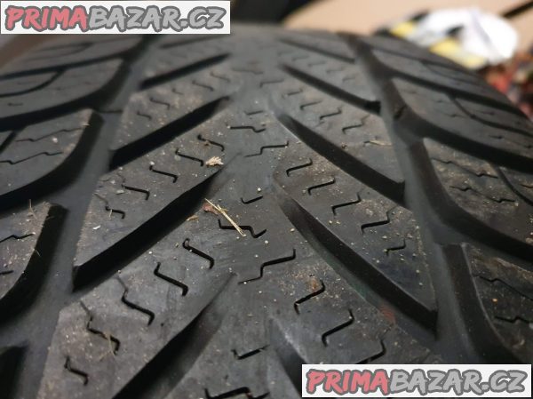 Plechove disky orig. Citroen peugeot s pneu zimní fulda 4x108 6jx15 et18 pneu 195/55 r15 85h 60% vzorek cena je za všechny 4 disky i