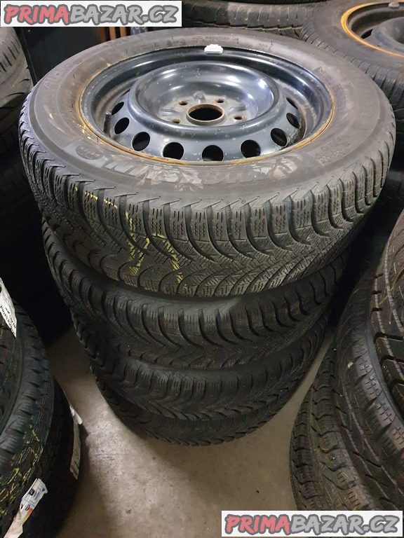 Plechove disky s pneu michelin renault 5x114.3 stred 60.1 6jx15 et39 pneu zimní michelin 195/65 r15 91t 60% vzorek cena je za všechny 4 disky i s