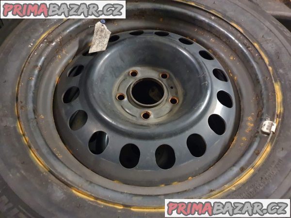 Plechove disky peugeot citroen stred 65.1 5x108 7jx16 et39 pneu zimní michelin 225/55 r16 95h 70% vzorek cena je za všechny 4 disky