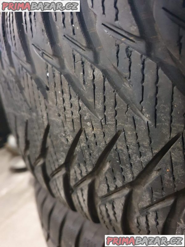 Plechove disky orig. Opel 5x105 6.5jx16 is38 pneu zimní goodyear 215/65 r16 98h 70% vzorek cena je za všechny 4 disky i