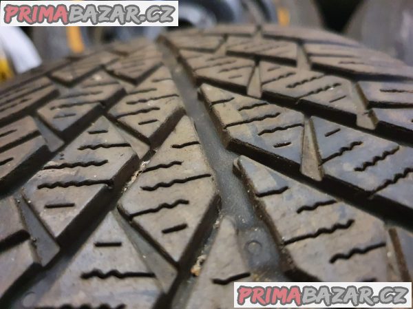 Plechove disky s pneu conti peugeot citroen 4x108 6jx15 et23 pneu zimní 60% vzorek 185/65 r15 cena je za všechny 4 disky i s