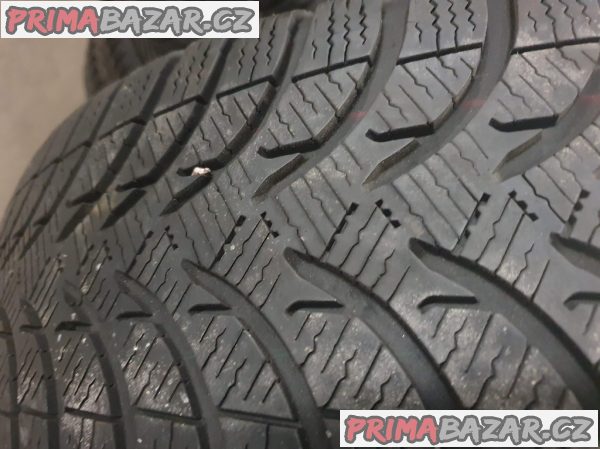 Plechove disky orig. Volkswagen 3C0601027 s pneu michelin 5x112 7jx16 et45 pneu 205/55 r16 91h 60% vzorek  zimní cena je za všechny 4 disky i