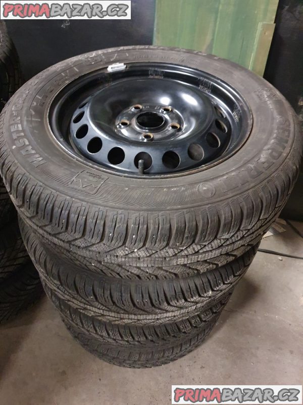 Plechove disky volkswagen orig. Stred 57.1 1K0 5x112 6jx15 et47 pneu semperit master 195/65 r15 91t dot3217 90% vzorek zimní  cena je za všechny 4 disky i