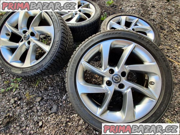 Alu kola orig. Opel germany 4x100 7jx17 is44 pneu bridgestone 215/45 r17 87h 2x98% vzorek a 2x80% vzorek zimní  4x100 7x17 et44 čidla senzory tlaku v pneu cena je za kompletní sadu 4 disky