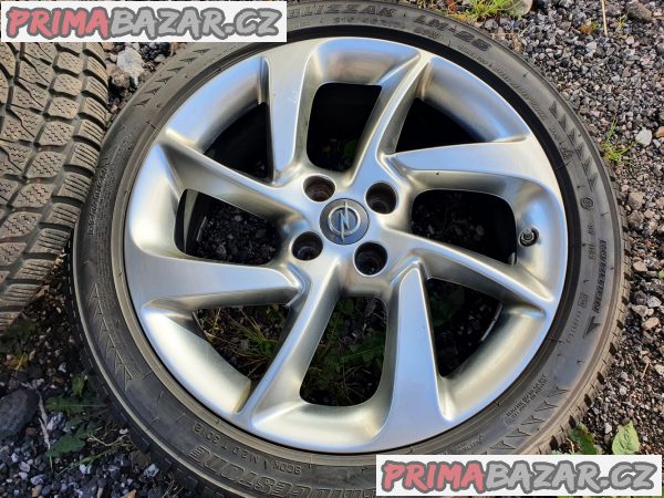 Alu kola orig. Opel germany 4x100 7jx17 is44 pneu bridgestone 215/45 r17 87h 2x98% vzorek a 2x80% vzorek zimní  4x100 7x17 et44 čidla senzory tlaku v pneu cena je za kompletní sadu 4 disky