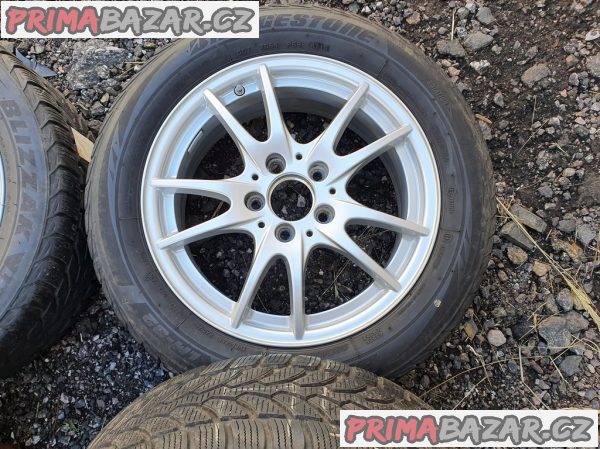 Alu kola orig. Mercedes A B CLA A246 v top stavu 5x112 6.5jx16 et49 cislo dilu A2464011302 pneu bridgestone 205/55 r16 91h 70-60% vzorek zimní  6,5x16 cena je za kompletní sadu 4 d