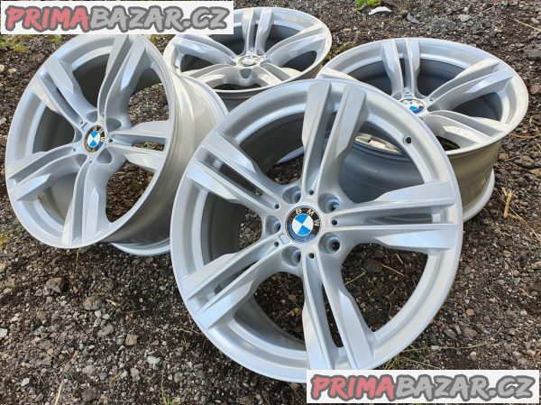 Alu kola orig. BMW M ková řada dvou rozměrná v top stavu 5x120 9jx19 is37 a 10jx19 is21 cislo dilu 7845786 r19 přední 5x120 9x19 et37 a zadní 10x19 et21 cena je za kompletní sa Alu kola orig. BMW M ková řada dvou rozměrná v top stavu 5x120 9jx19 is37 a 10jx19 is21 cislo dilu 7845786 r19 přední 5x120 9x19 et37 a zadní 10x19 et21 cena je za kompletní sa
