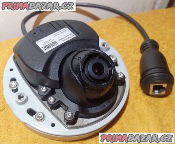 Venkovní IP kamera Axis +2x HDD redukce!!! Venkovní IP kamera Axis +2x HDD redukce!!!