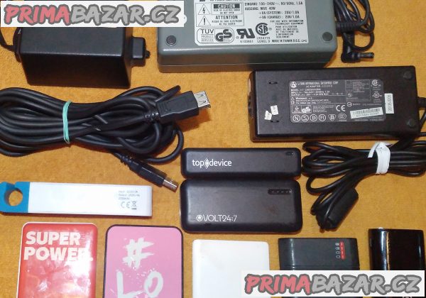 Powerbanky +napájecí adaptéry +USB kabel -100 % funkční!!! Powerbanky +napájecí adaptéry +USB kabel -100 % funkční!!!