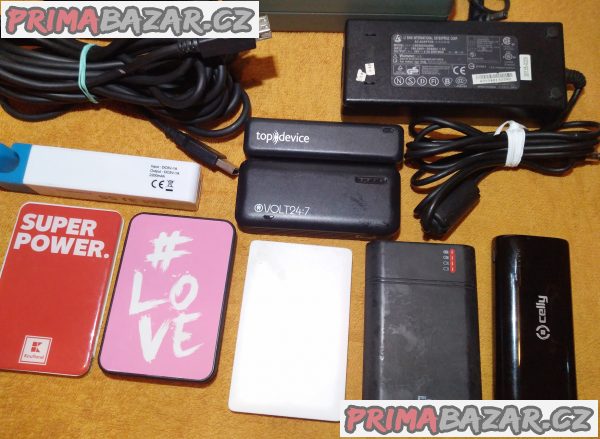Powerbanky +napájecí adaptéry +USB kabel -100 % funkční!!! Powerbanky +napájecí adaptéry +USB kabel -100 % funkční!!!