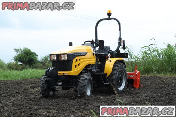 Malotraktor 4 x 4 ,Traktor 26 HP - motor Mitsubishi