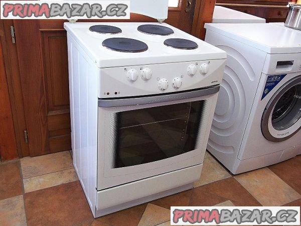 Sporák elektrický GORENJE šíře 60 cm horkovzduch