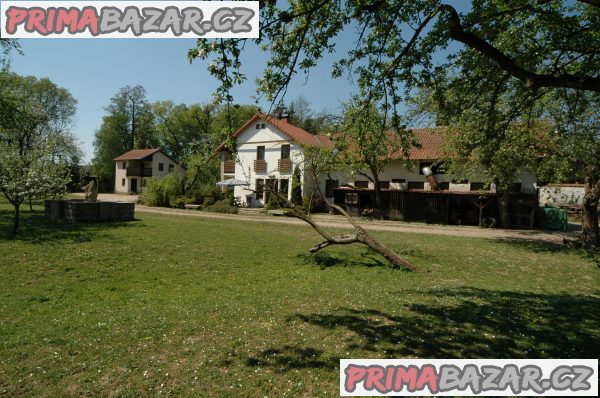 osetrovatel-koni-jezdec-delnik-podkoni