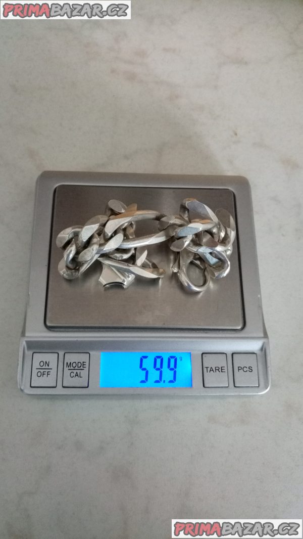 Starší stříbrný náramek 24x1.5 cm. 60 g.