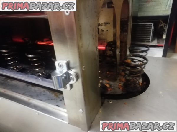 Pizza kornouty – lis a kolotoč Pizza kornouty – lis a kolotoč