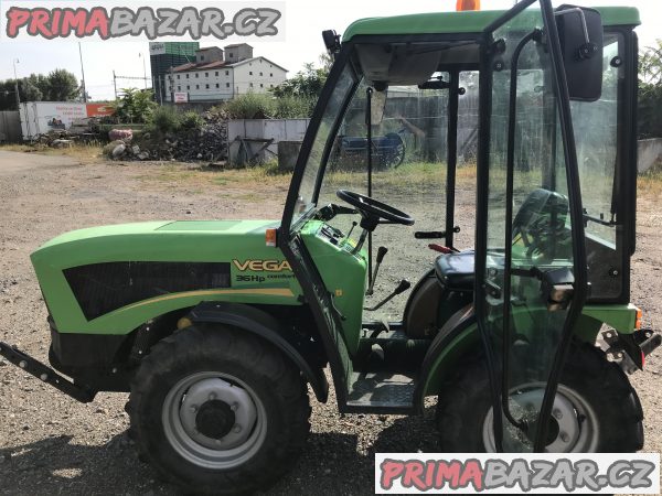 Malotraktor Vega 36 HP Comfort čtyřválec