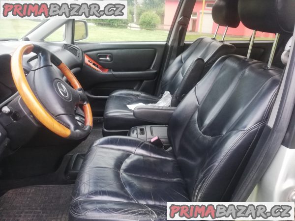 prodám Lexus rx300 3.0i 148kw max výbava tažné auto je v dobrém stavu udržované r.v.2001 naj 331tis automat, kůže, park. Senzory, alarm, protiskluzový systém kol, el. Zrcátka, palubní PC, vyhřívaná sedadla atd...cena:99900