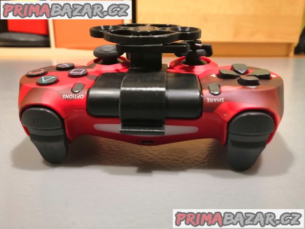 Mini volant na PS4 ovladač