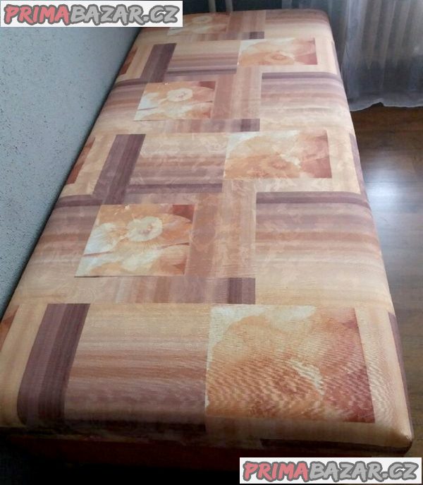 Prodám pěknou, nepoškozenou válendu Prodám pěknou, nepoškozenou válendu