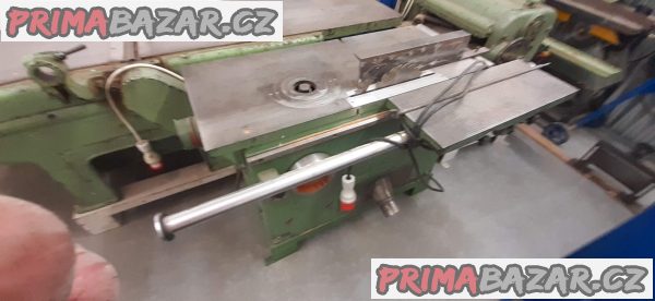 Litinová okružní pila + spodní fréza UMARO Litinová okružní pila + spodní fréza UMARO