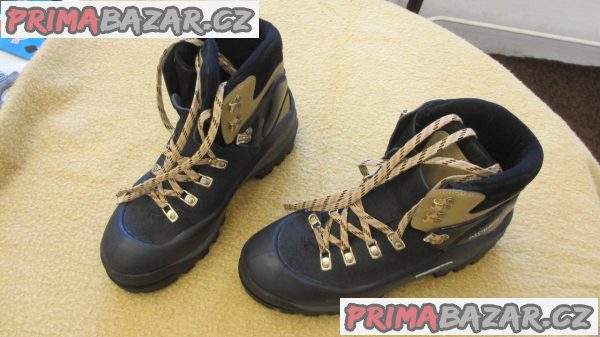 alpinisticke-trekovky-trezeta-alpinist