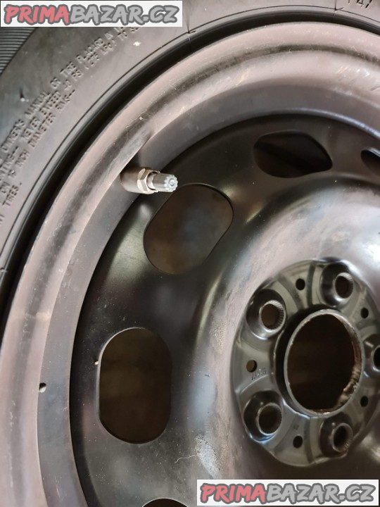 Plechové disky BMW se senzorama tlaku v pneu 6787929 5x120 6,5jx16 is33 Plechové disky BMW se senzorama tlaku v pneu 6787929 5x120 6,5jx16 is33