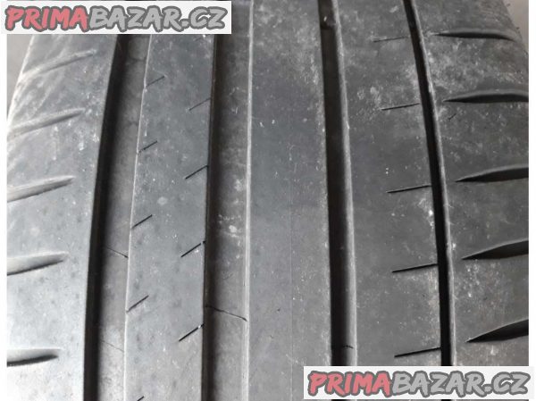 Prodám po 2ks letních pneu 225/40 R18: