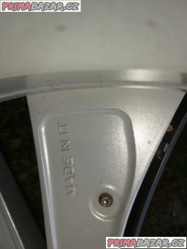 Prodám originální ALU kola Renault R20 Prodám originální ALU kola Renault R20