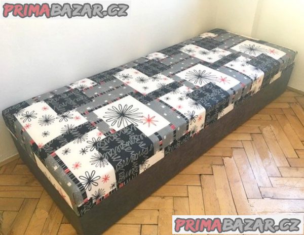 Pěkná, nepoškozená válenda Pěkná, nepoškozená válenda
