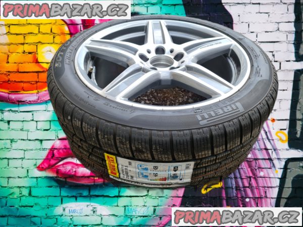 Alu kola  Mercedes amg 5x112 zadek 9,5jx18 et52 a předek 2x 9jx18 et37 pneu pirelli   255/40 r18  100% vzorek číslo dilu A2124012602 a A2124012502 v top stavu zasílám po celé ČR zdarma kurýrem cena je za komplet sadu cena:30000