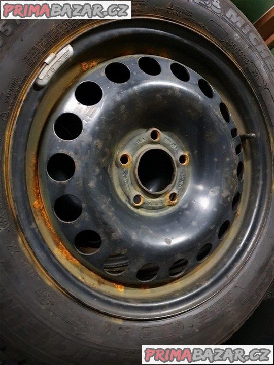Plechove disky orig. Opel s pneu michelin 5x115 6