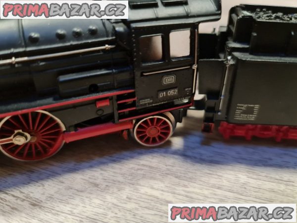 mašinka parní lokomotiva Marklin v top stavu DB01052 c