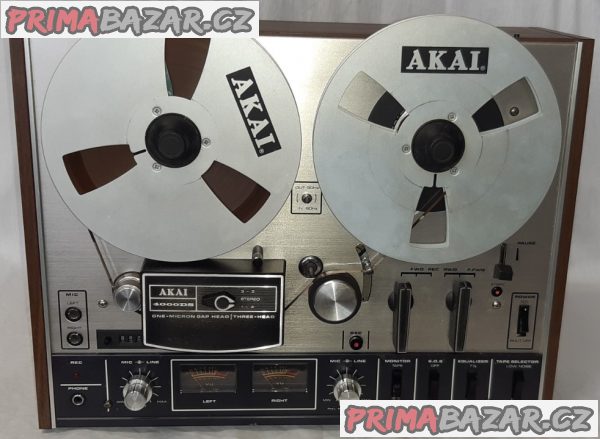 Stereo Tape Deck -  AKAI 4000 DS