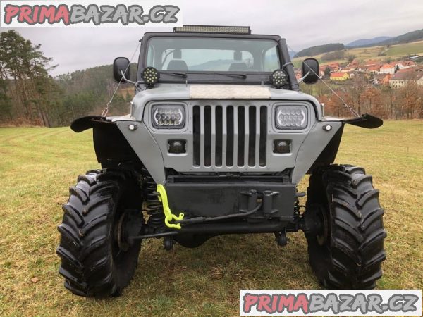 Offroad speciál urceny na zavody nebo kolem barak Offroad speciál urceny na zavody nebo kolem barak
