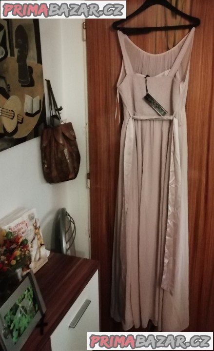Dlouhé šaty Showcase od Dorothy Perkins, vel. EUR 46