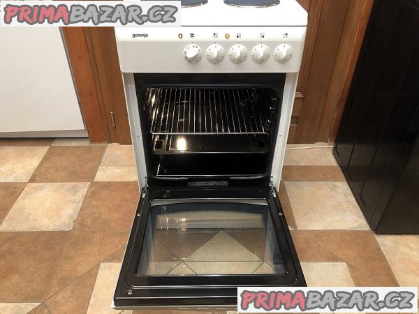 Sporák elektrický GORENJE šíře 50 cm