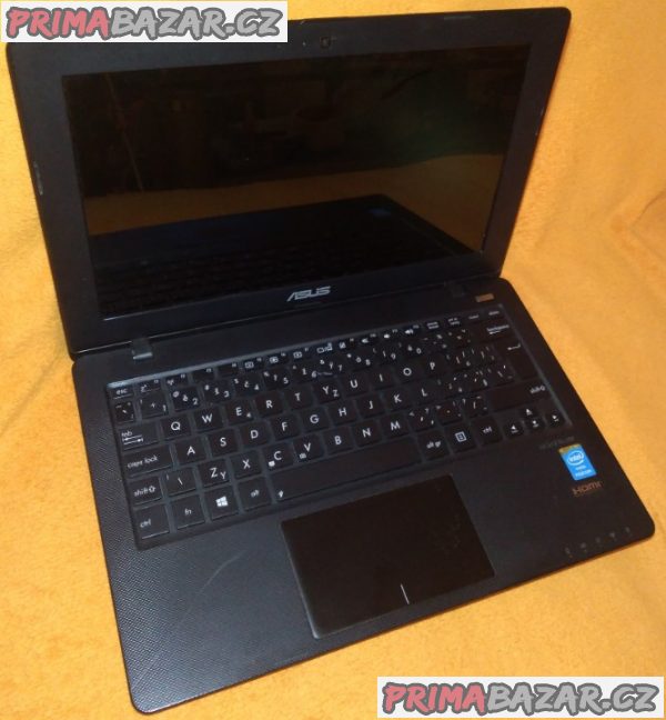 Notebook Asus +baterie pro notebook +4x USB +kalkulačka +ostatní !!!