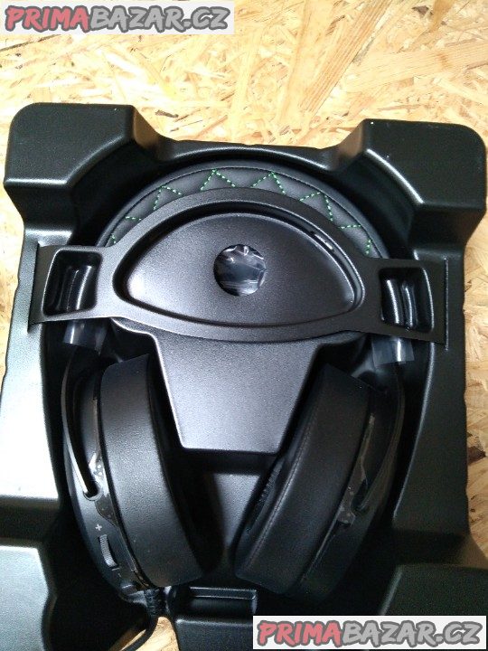 Sluchátka Corsair HS50 pro (zelené) Sluchátka Corsair HS50 pro (zelené)