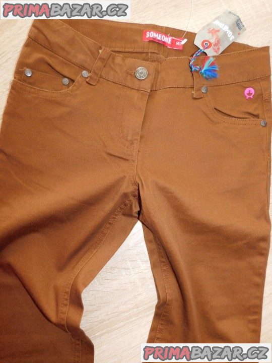 Dívčí elastické kalhoty-Nové-vel.140