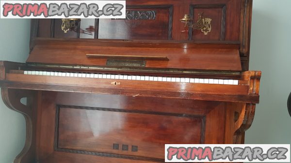 Prodám akustické piano