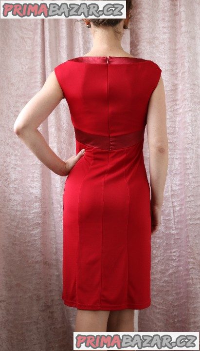 Červené elegantní pouzdrové šaty - M