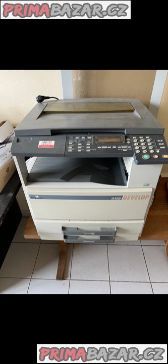 Kopírky/tiskárny/skartovačky a různé druhy kancelářských věcí Kopírky/tiskárny/skartovačky a různé druhy kancelářských věcí
