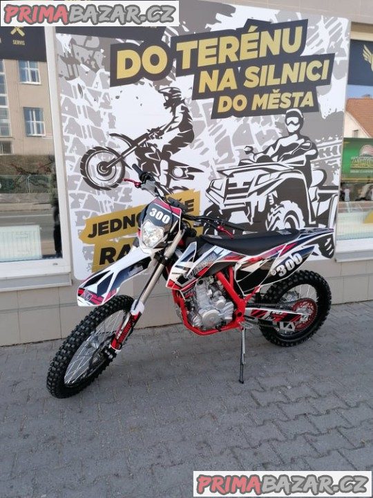 Pitbike Leramotors Killer PRO 300cc H2O 21/18 červená záruka 2 roky