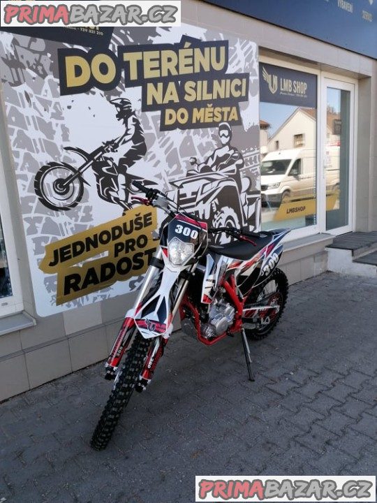 Pitbike Leramotors Killer PRO 300cc H2O 21/18 červená záruka 2 roky