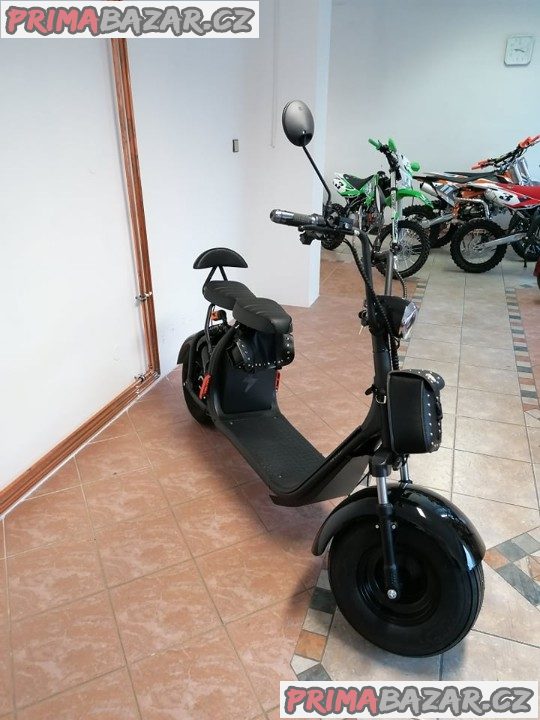 Elektrokoloběžka Leramotors Lera Scooters C1 černá 1000W záruka 2 roky