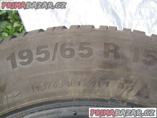 Prodám čtyři kusy zimních pneumatik 195/65R15T Continental-250kč.kus.